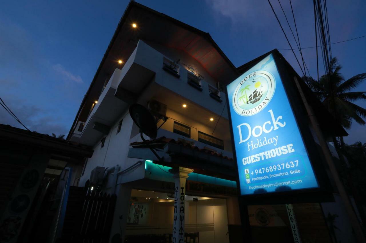 Dock Holiday Guest House Unawatuna Exterior foto