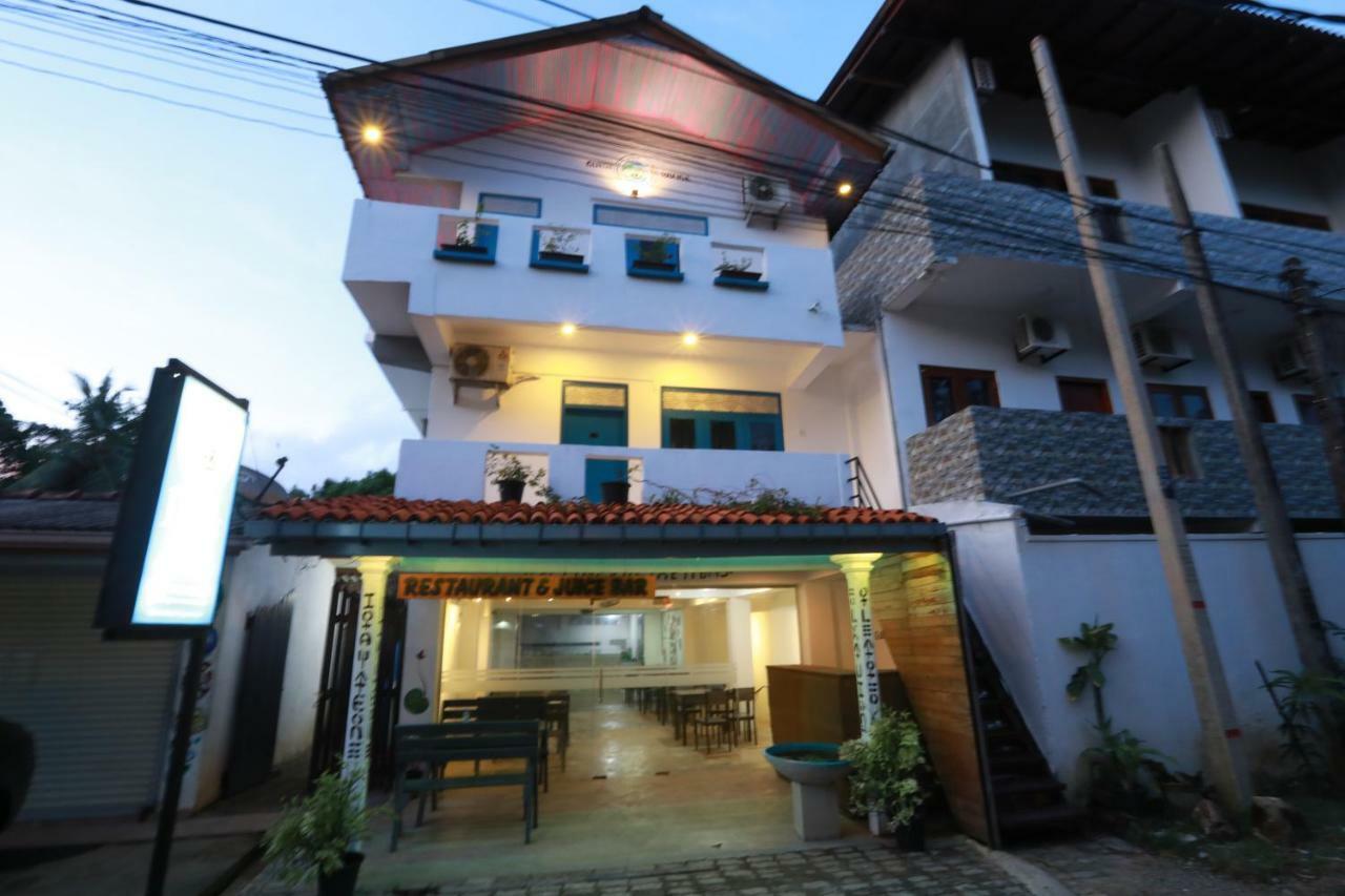 Dock Holiday Guest House Unawatuna Exterior foto