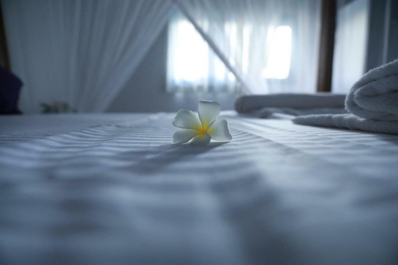 Dock Holiday Guest House Unawatuna Exterior foto